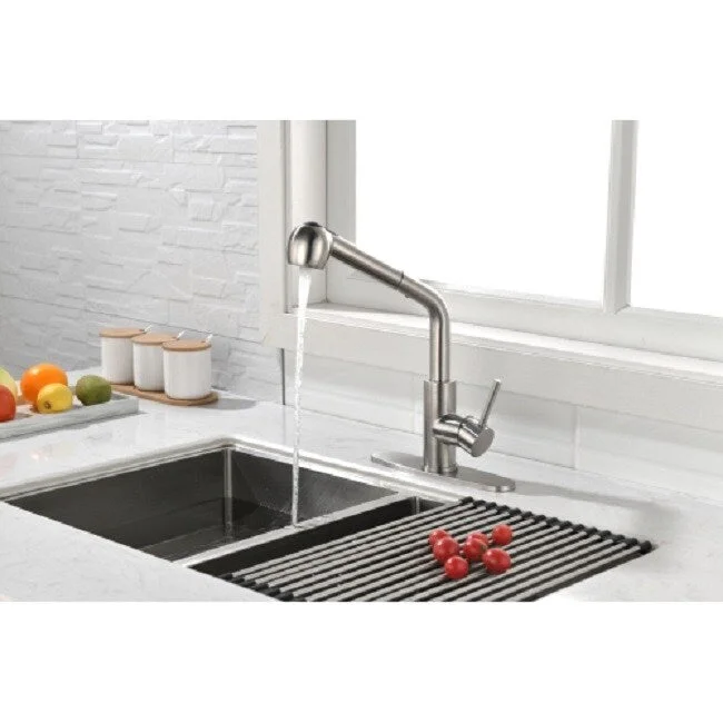 Kitchen Faucets with Pull Down Sprayer, Single Handle Kitchen Sink Faucet with Pull Out Sprayer, Brushed Nickel