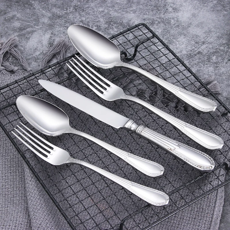 Minimal Elizabeth 20-piece Flatware Set